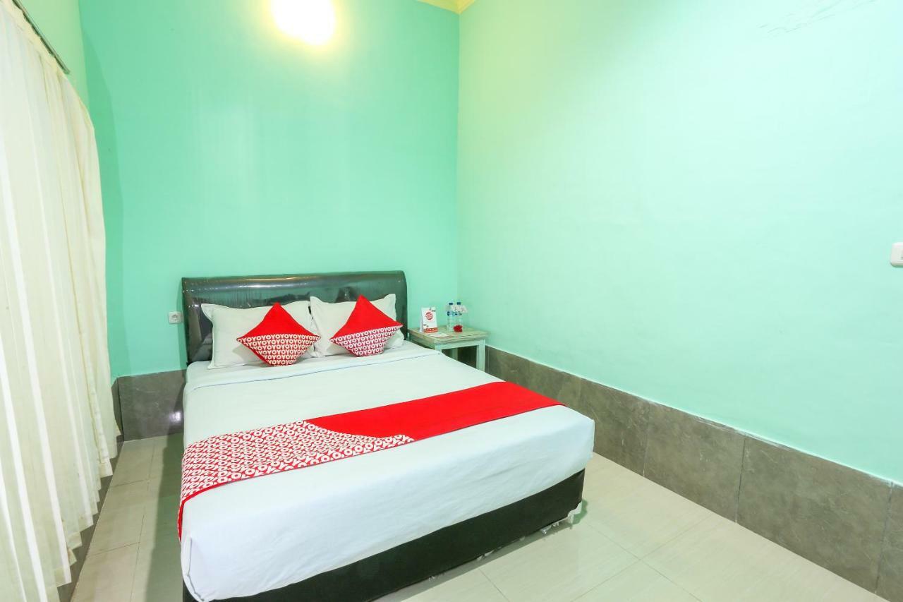 Oyo 1322 Mentari Homestay Gili Trawangan Exterior foto